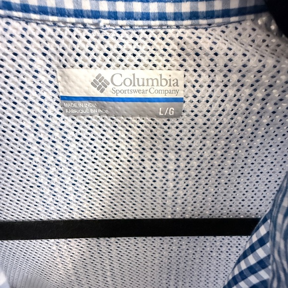 Columbia Men's Blue Gingham Button-Down Shirt - Picture 2 of 4